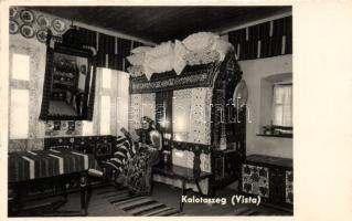 Kalotaszegi szobabelső, folklór / Transylvanian folklore, room interior, Kalotaszeg