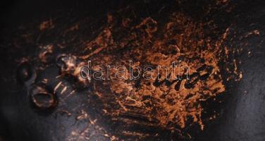 Futó István (1970-): Antikolt rózsás hamutartó, kovácsolt vas, jelzett, hibátlan, 23×11 cm, m:9 cm