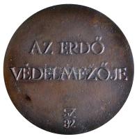 Szentirmai Zoltán (1941-) 1982. "Az erdő védelmezője" Br plakett (61.3mm) T:2
