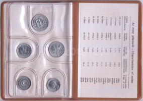 1980. 2f-10Ft 9klf "Magyar Népköztársaság" forgalmi érméi világosbarna műbőrtokban T:1