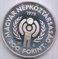 1979. 200Ft Ag "Nemzetközi gyermekév" T:PP