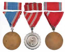 1957. "Szolgálati Érdemérem" szalaggal,szalagsávval és miniatűrrel T:2 + 1964. Szolgálati ...
