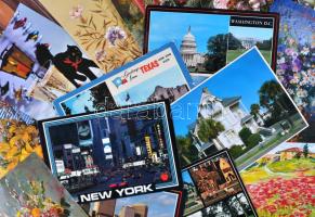 kb. 200 db modern képeslap: magyar és külföldi városképek, üdvözlőlapok, benne néhány régi / cca 200 modern postcards: Hungarian and foreign cards, greeting cards