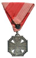 1916. "Károly-Csapatkereszt" cink kitüntetés mellszalaggal T:2-(korrózió) Hungary 1916. "Karl Troop Cross" zinc decoration with ribbon C:VF(corrosion)