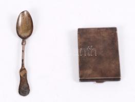 Érdekes bizsu tétel (nyakláncok, kalaptű, rúzstartó, gyűrű stb, festett fa dobozban, közte ezüst (Ag...