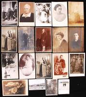 41 db régi városképes fotó ill. képeslap + 1900-tól 19 db régi családi fotó