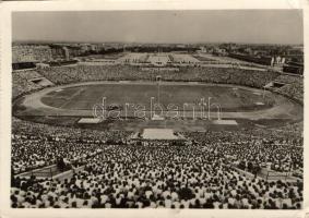 Budapest XIV. Népstadion, a moszkvai Szpartak-Budapesti Honvéd labdarúgó mérkőzés a Népstadion ünnepélyes megnyitóján (fa)