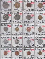 20db pénzérme klf országok érméiből, Fidzsi, Botswana, Haiti, Gambia stb. T:UNC,PP,2 20 pieces of coins of different countries such as Fiji, Botswana, Haiti, Gambia etc. C:UNc,PP,XF