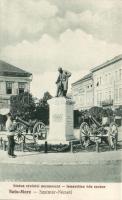 Szatmárnémeti ismeretlen hős szobra / unknown hero statue (EK)
