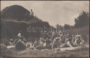 1913 Szalmazsáktömési mulatság, levlap méretben