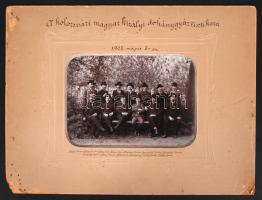 1905 A kolozsvári M. Kir. Dohánygyár tisztikara. Csoportkép a tagok névsorával, paszpartuzva, 12x17cm (25x33cm)