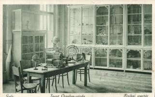 Győr Szent Orsolya zárda, fizika szertár