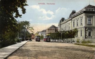 Újvidék törvényház / court, trams