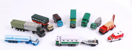 Műanyag retró főleg kamionok, jó állapotban