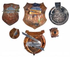 6db klf  iskolajelvény, munkásőr és szocialista jelvény, közte zománcozottak is T:2,2-