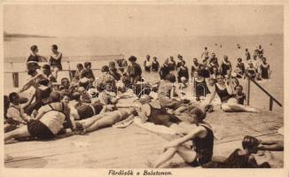 Balaton, fürdőzők