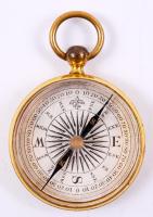 cca 1900 Kis réz iránytű eredeti tokjában / Brass compass in original leather case, 3,5cm