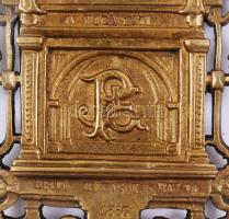 1886 A Budapesti Építő Iparosok Bálja réz táncrendtartó, bőr hátsó résszel, benne a táncrenddel 
188...