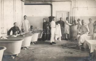 Military WWI; Austro-Hungarian military hospital, bathroom interior, group photo