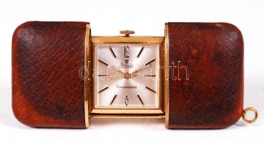 Stowa Convertible elegáns utazóóra bőrborítású tokban, láncra akasztható, kiválóan működik. A hátulján a bőr sérült, egyébként szép állapotú /  Stowa Convertible travel watch in metal case covered with leather, works well. Leather injured on back, otherwise good condition