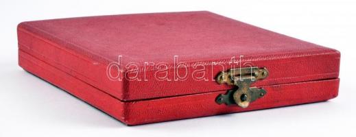 1956. "Kilián György seregszemle / A seregszemle budapesti döntőjén elért eredményért" Br ...