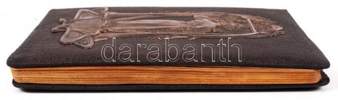 1918-1922 Szecessziós figurális domborművel díszített emlékkönyv egy-két rajzzal, számos bejegyzésse...