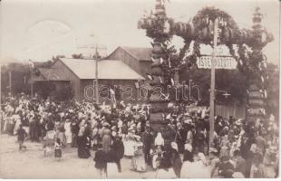 1902 Eger, ünnepi kapu, photo