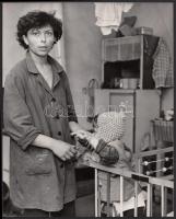 cca 1980 Kotroczó István szociofotója, hátoldalán pecséttel jelzett, 17x21cm