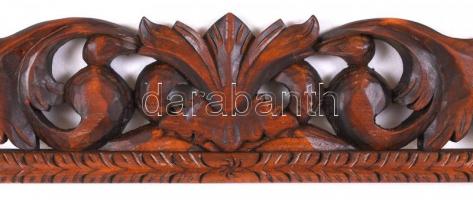 Egyedi készítésű dekoratív, faragott, pácolt, hársfa keret, hibátlan állapotban, belső: 54,5×46,5 cm...