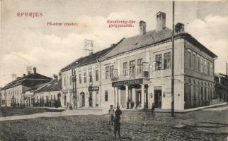 Eperjes, Fő utca, Kovaliczky-féle gyógyszertár, Müller Herman, Bakay Ferenc és Paszternák Manó üzletei / Main street, pharmacy, shops