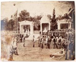 cca 1902 Vastagh György (1834-1922) festőművész (és fényképész) alkotása I. Ferenc József magyar királlyá koronázásnak 35. évfordulóján, valószínűleg saját fényképfelvételei alapján megfestett kép másolata, aláírva, 35x46 cm