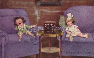 Children, listening music, cigarette (fa)