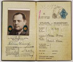1939 Magyar Királyság fényképes útlevél, jó állapotban