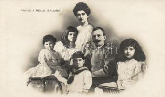 Victor Emmanuel III of Italy, Elena of Montenegro with their children