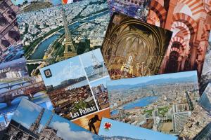 72 db modern külföldi városképes lap, főként olasz, francia, spanyol és portugál városképes lapok / 72 modern forign postcards, mainly Italian, French, Spanish and Portuguese cards