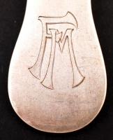 3 db ezüst (Ag.) kanál, jelzett, monogramos, h:22 cm, nettó:206 g