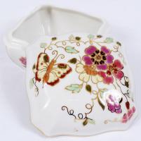 Kézzel festett Zsolnay pillangó mintás ékszeres doboz, jelzett, hibátlan, eredeti dobozában / Hand painted Zsolnay box 10×10 cm