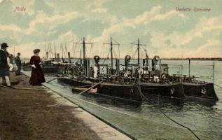 Romanian navy - torpedo boats in a port (Galati?)