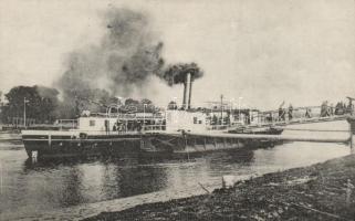 MÁV gépgyári munkások irodalmi és önművelődési körének hajókirándulása / boat trip of the workers of MÁV