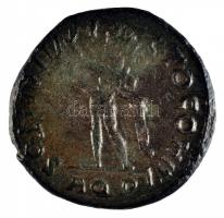 Római Császárság / Aquileia / I. Constantius 317. Follis Br (3.18g) T:2
Roman Empire / Aquileia / Co...