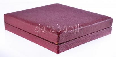 1968. "Békéscsaba / Városunkért" Br emlékérem (50mm) dísztokban T:2