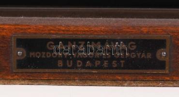 cca 1960 Ganz-Mávag dieselmozdony makett, fém, h: 26 cm fa talpazaton / Locomotiv modell