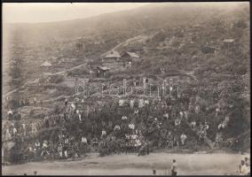 1919  Hadifogoly fénykép (Vladivosztok): Vasárnap délutáni térzene a láger kertjében.Korabeli felirattal a hátoldalán, 12x16 cm