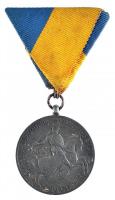1941. Délvidéki Emlékérem cink emlékérem mellszalaggal szign.:BERÁN L. T:2- Hungary 1941. Commemorative Medal for the Return of Southern Hungary zinc medal with ribbon sign.:BERÁN L. C:VF