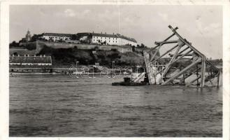 Újvidék Pétervárad, destroyed bridge