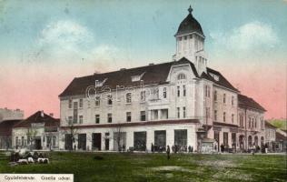 Gyulafehérvár, Gizella udvar, Fuchs Nándor üzlete / shop (EK)
