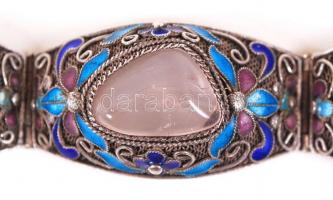 Ezüst (Ag), távol-keleti karkötő 5 db rózsakvarc kővel és zománc díszítéssel, biztonsági lánccal, je...