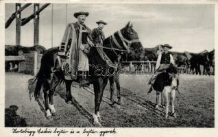 Hortobágyi csikós bojtár és bojtár gyerek / Hungarian shepherds, folklore (EB)