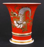 Schaubach Kunst német sárkányos váza, jelzett, aranyozott, festési hibákkal, m:15 cm, d:14 cm
