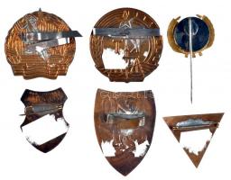 6db különféle kitűző/jelvény, közte zománcozott és festett darabok is, iskolajelvény, TIT jelvény st...